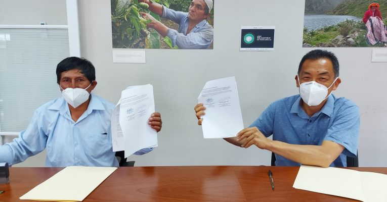 Convenio busca medir beneficios hidrológicos en proyectos de infraestructura natural en San Andrés de Tupicocha